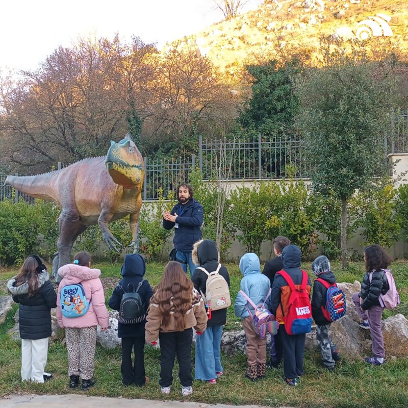 Visita guidata tra i dinosauri a Rocca di Cave