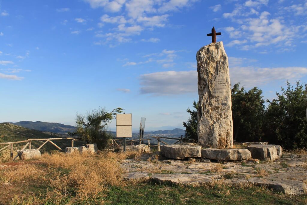 Monumento per la Pace in località Marinaranne - comune.corenoausonio.fr.it