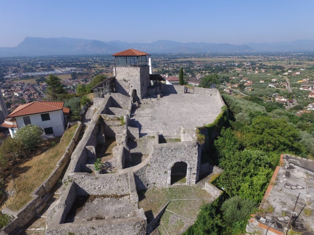 il Castello dei Conti d'Aquino- Facebook @CastelloPiedimonteSanGermano