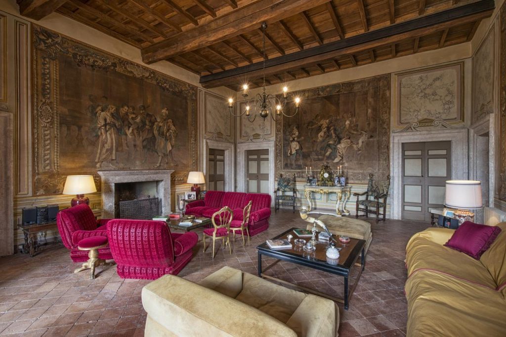 Palazzo Ruspoli, Salone delle Feste - retedimorestorichelazio.it