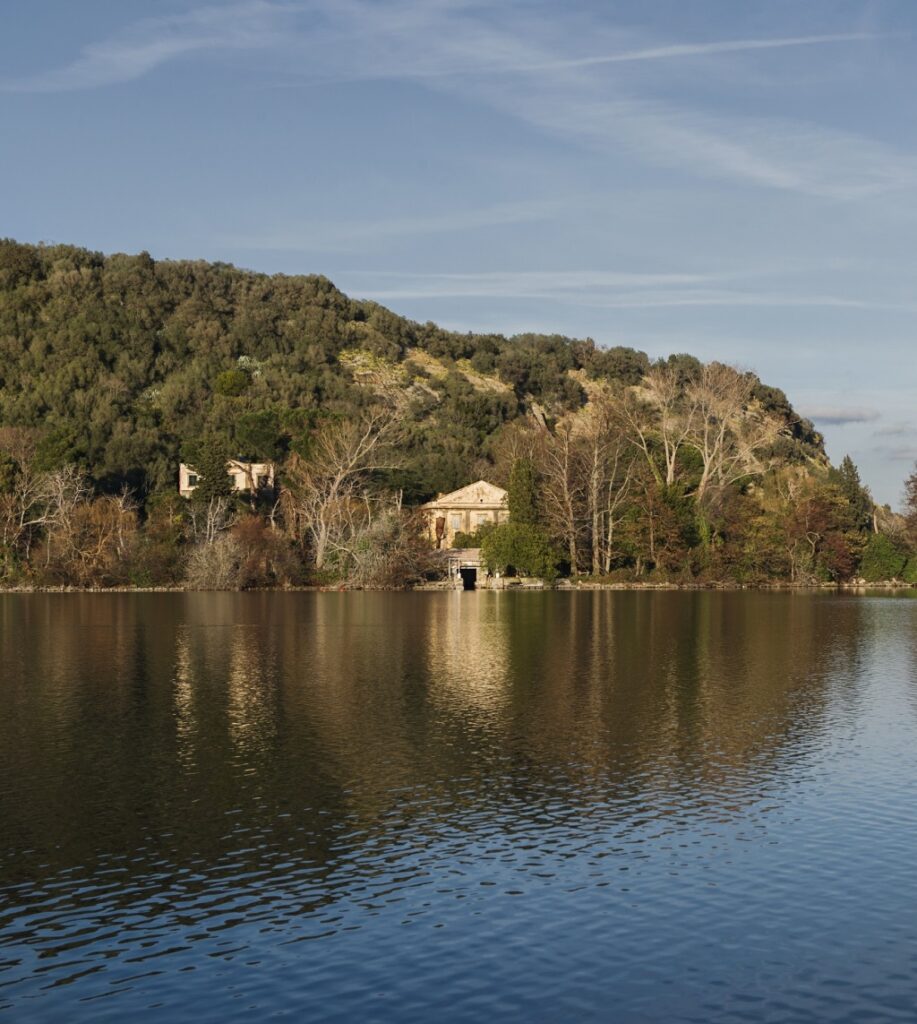 Isola Martana - retedimorestorichelazio.it