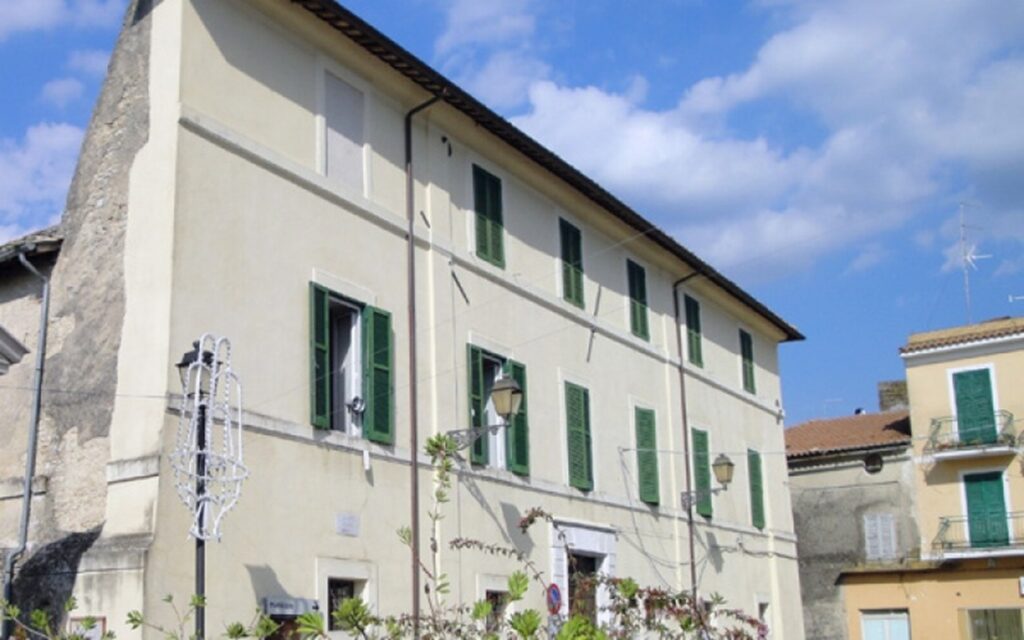 Palazzo Abbaziale - comune.ponzanoromano.rm.it