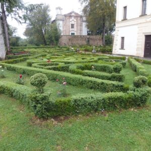 il giardino all'italiana di Villa Savorelli - retedimorestorichelazio.it