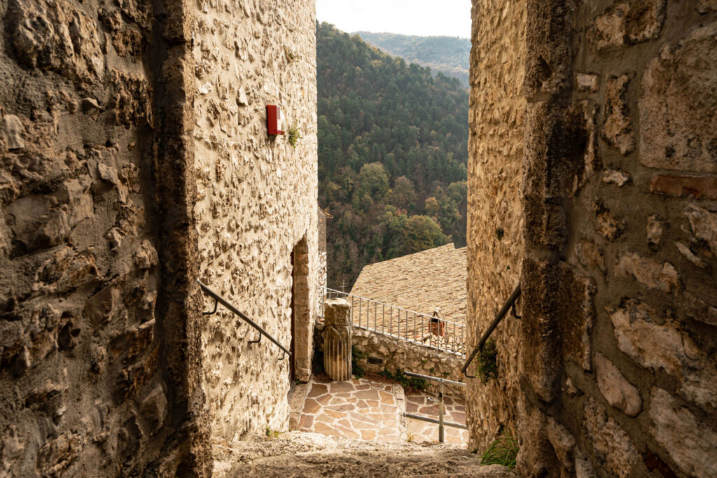 Castello Baronale Alto - retedimorestorichelazio.it