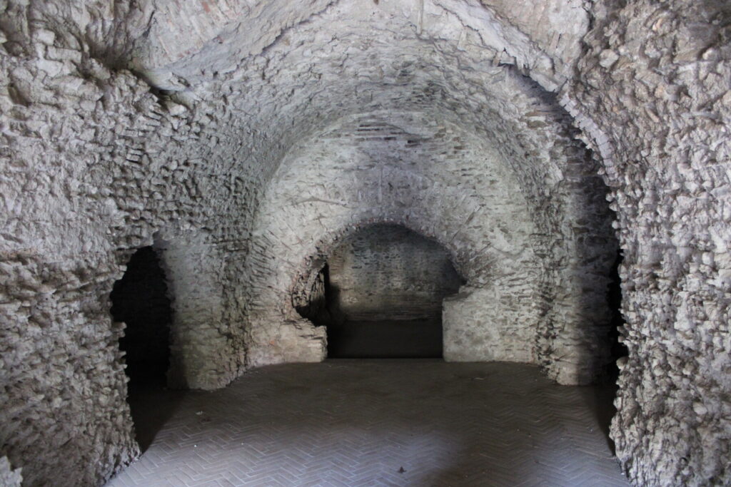 Terme di Cellomaio 4 - retedimorestorichelazio.it