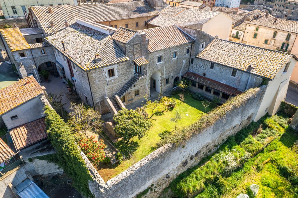 Monastero delle Clarisse e Chiesa di Santa Maria delle Grazie - retedimorestorichelazio.it