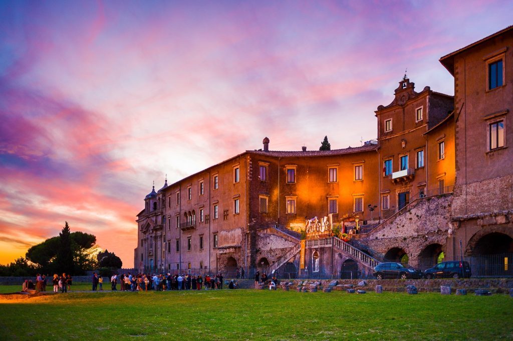 Palazzo Barberini al tramonto - retedimorestorichelazio.it