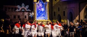 Processione dell'Incontro, la corsa degli Incollatori di Capena - FB @Associazione Fratelli Incollatori di Capena