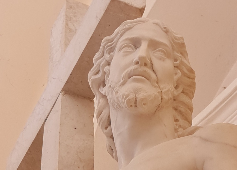 La vena nera sulla Guancia del Cristo Portacroce